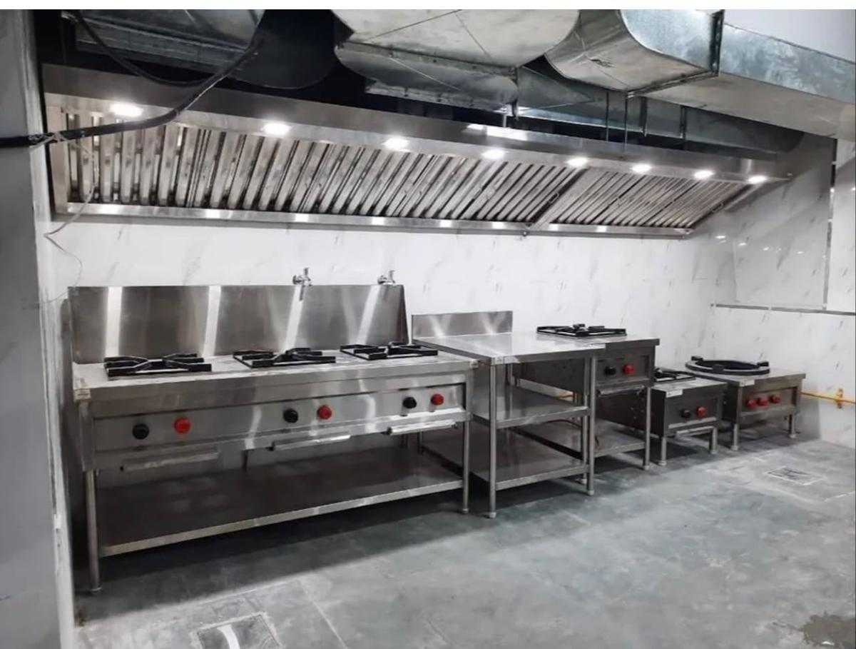 Exhaust Hoods & Kitchen Lines